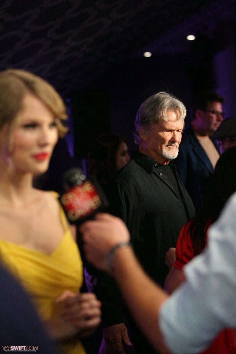 Taylor Swift at Country Music Hall of Fame & Museum's "All For The Hall" — photo 92