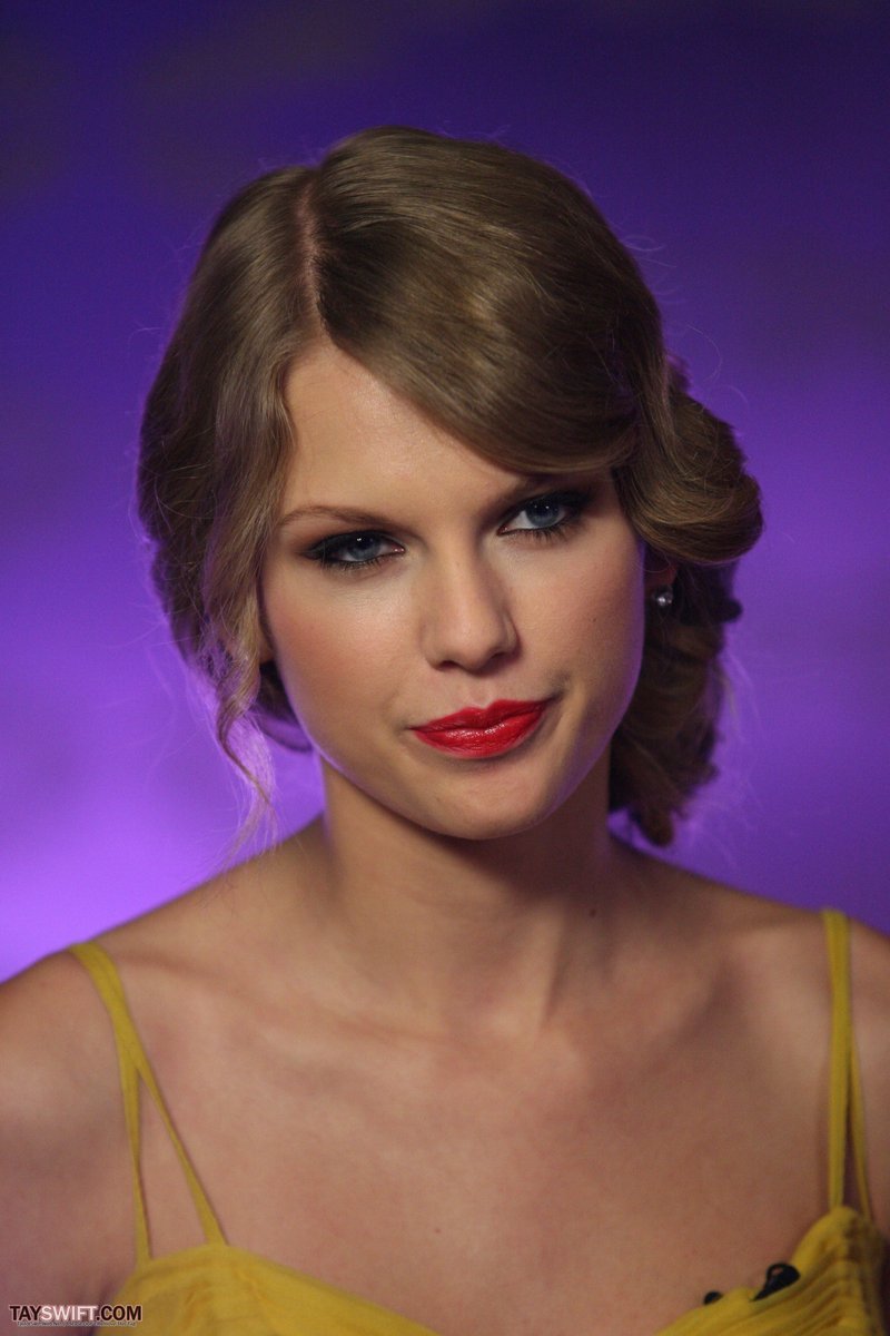 Taylor Swift at Country Music Hall of Fame & Museum's "All For The Hall" — photo 107