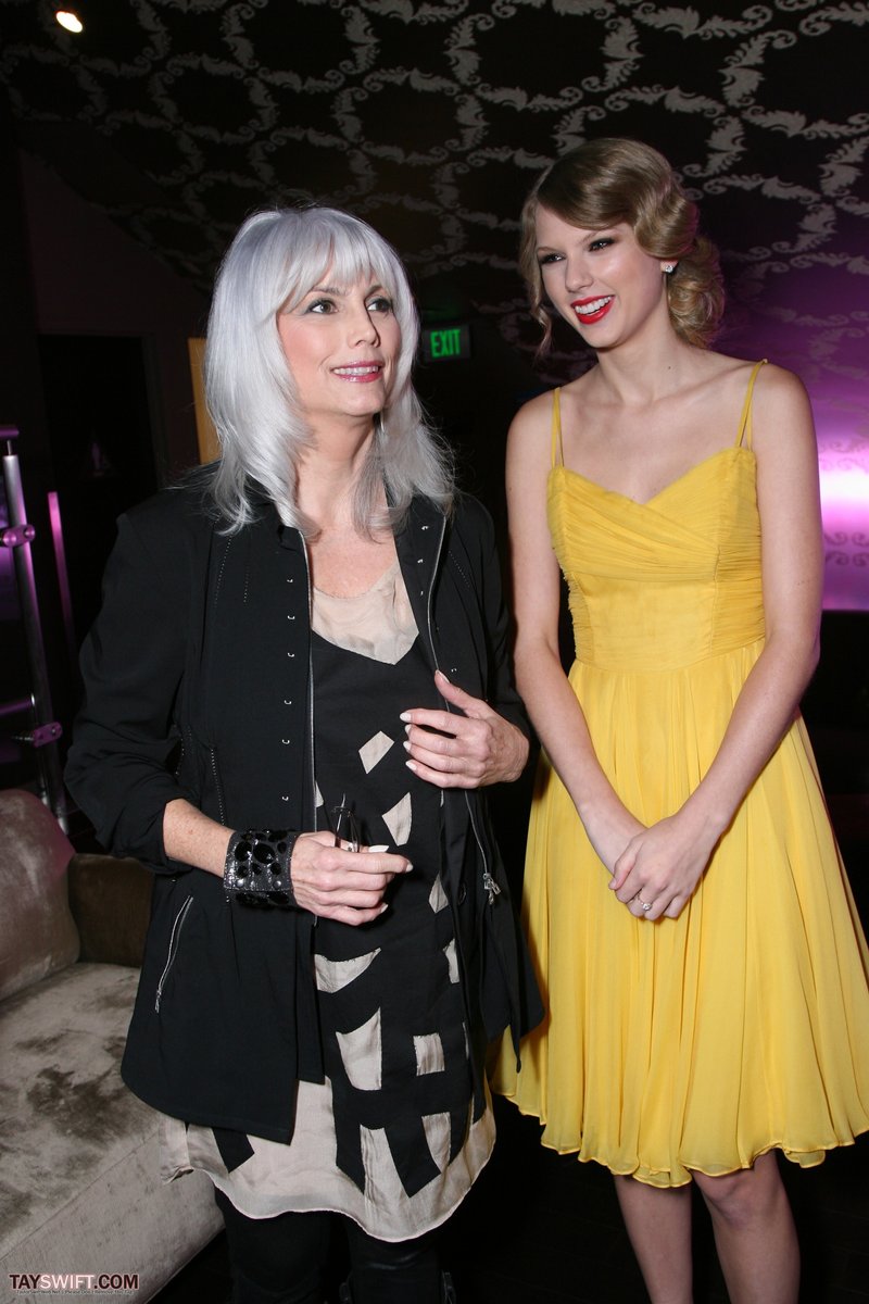Taylor Swift at Country Music Hall of Fame & Museum's "All For The Hall" — photo 116