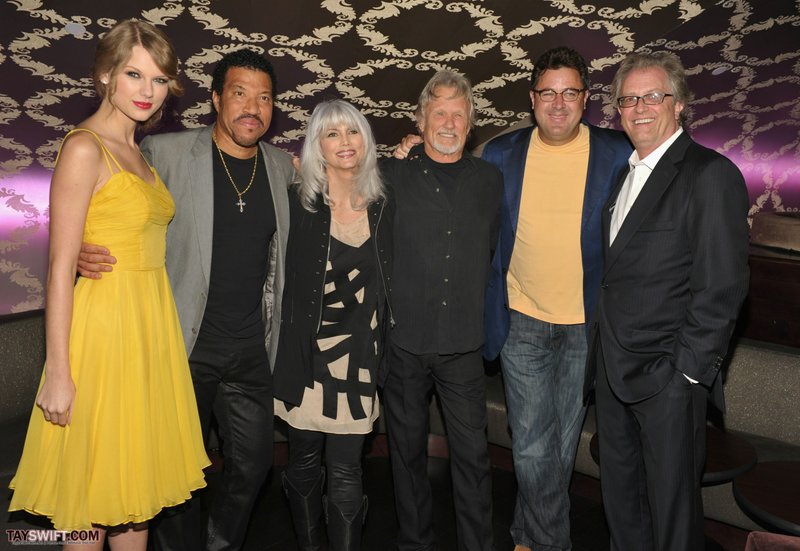 Taylor Swift at Country Music Hall of Fame & Museum's "All For The Hall" — photo 125