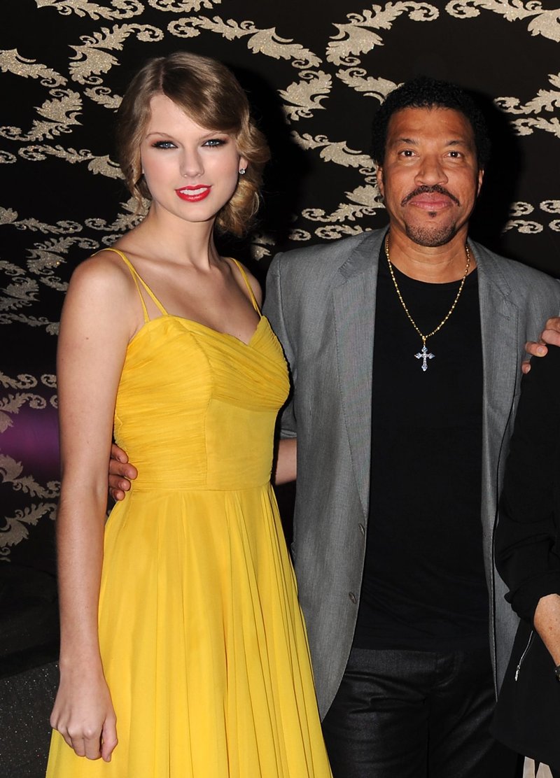 Taylor Swift at Country Music Hall of Fame & Museum's "All For The Hall" — photo 133