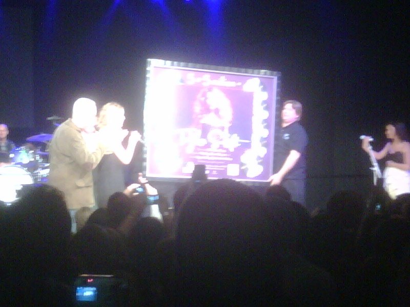 Taylor Swift at 2010 Country Radio Seminar — photo 3