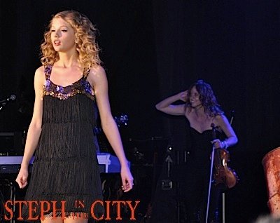 Taylor Swift at 2010 Country Radio Seminar — photo 41