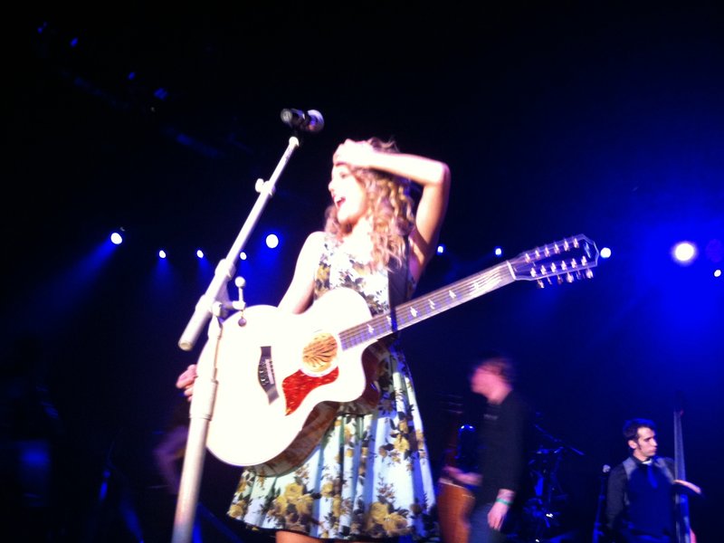 Taylor Swift at 2010 Country Radio Seminar — photo 71