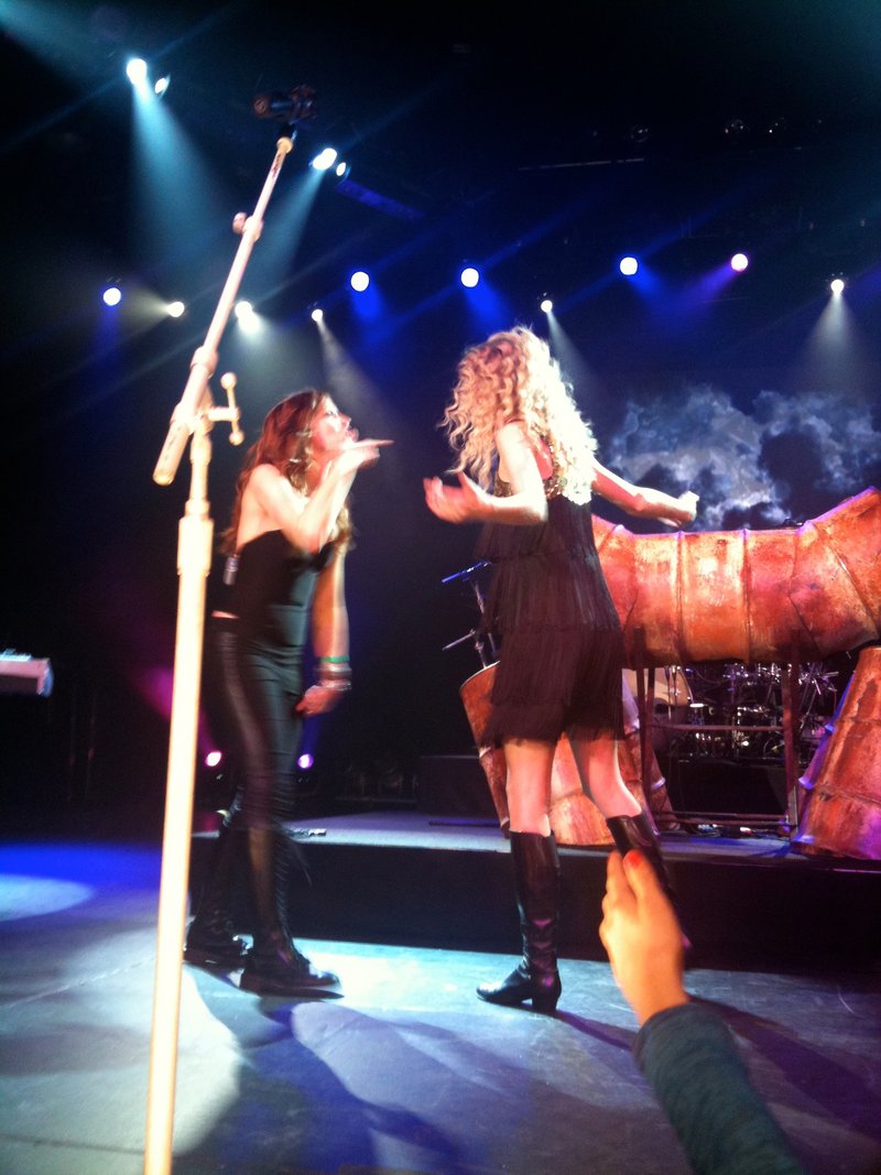 Taylor Swift at 2010 Country Radio Seminar — photo 95