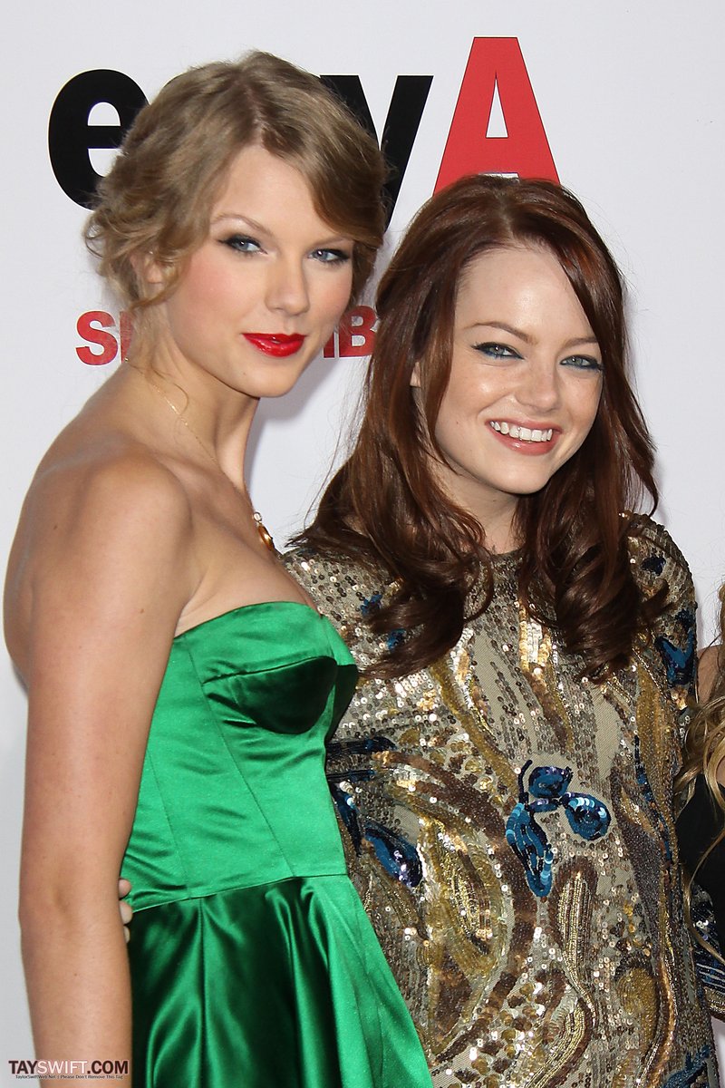 Taylor Swift at "Easy A" Los Angeles Premiere — photo 78