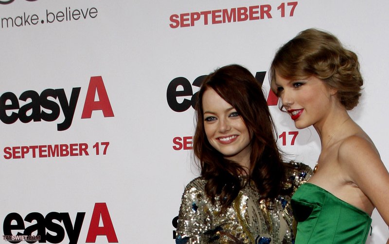 Taylor Swift at "Easy A" Los Angeles Premiere — photo 142