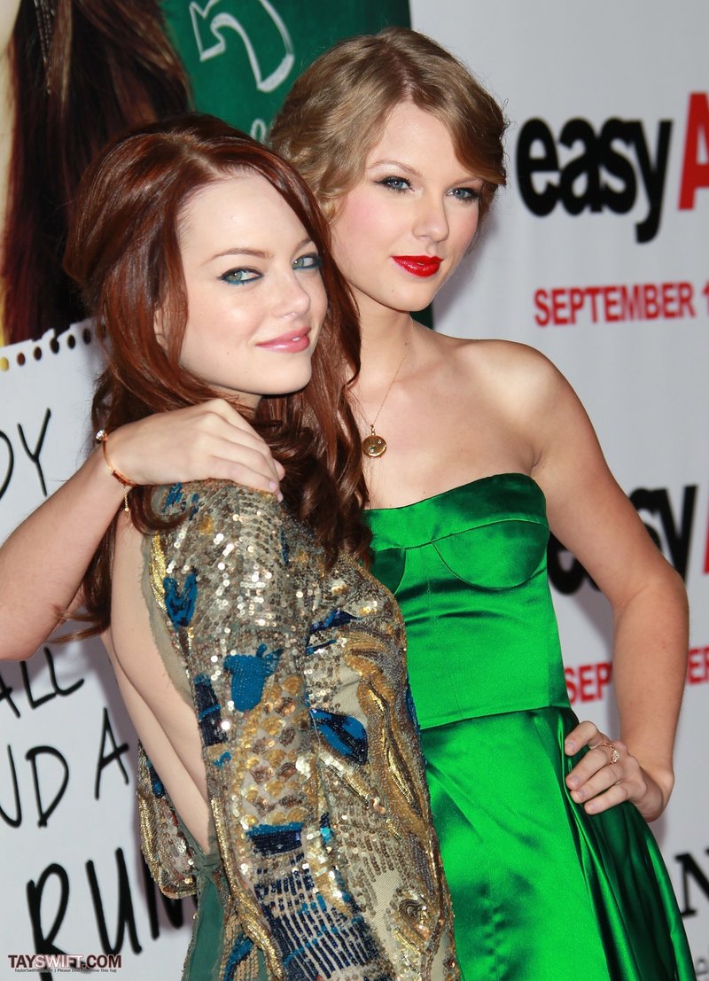 Taylor Swift at "Easy A" Los Angeles Premiere — photo 183
