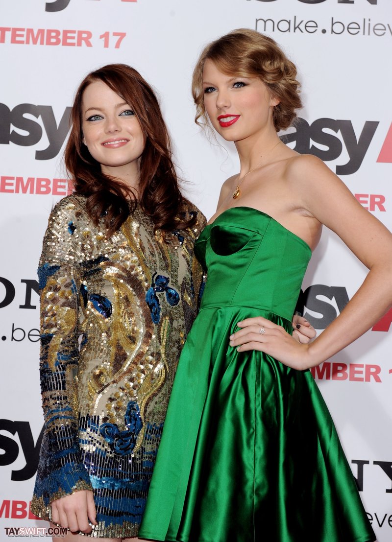 Taylor Swift at "Easy A" Los Angeles Premiere — photo 226