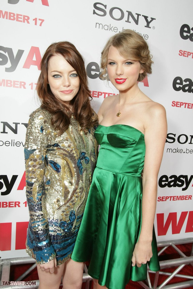 Taylor Swift at "Easy A" Los Angeles Premiere — photo 280