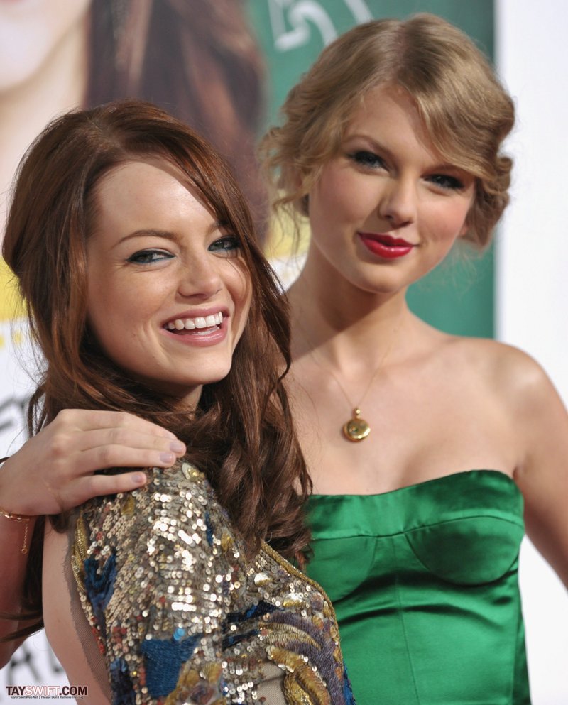 Taylor Swift at "Easy A" Los Angeles Premiere — photo 342