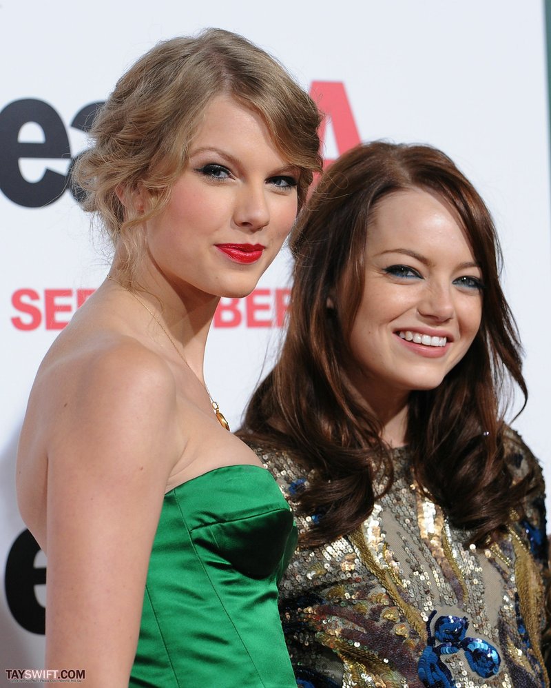 Taylor Swift at "Easy A" Los Angeles Premiere — photo 359