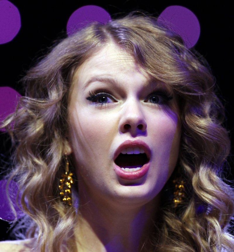 Taylor Swift at 2010 NARM Convention — photo 69