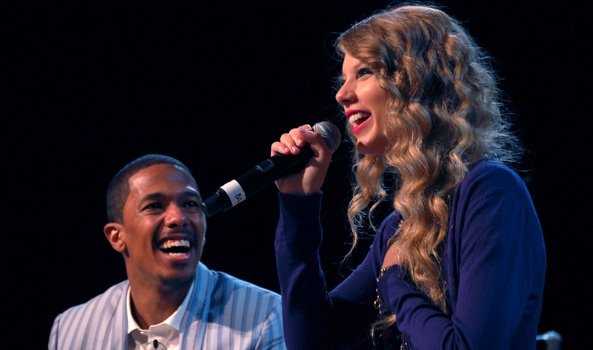 Taylor Swift at Read Now! With Taylor Swift — photo 10