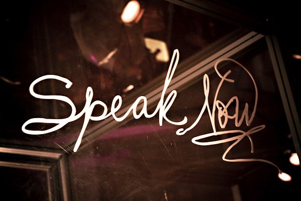 Taylor Swift at Speak Now Live Stream — photo 12