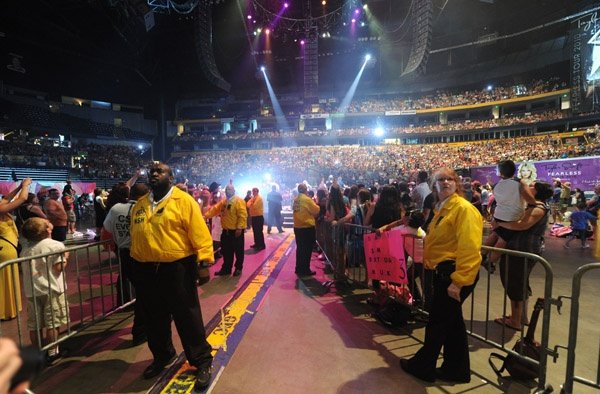 Taylor Swift at Taylor Swift's 13 Hour Meet & Greet — photo 46