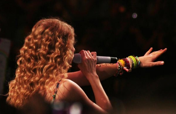 Taylor Swift at Taylor Swift's 13 Hour Meet & Greet — photo 87