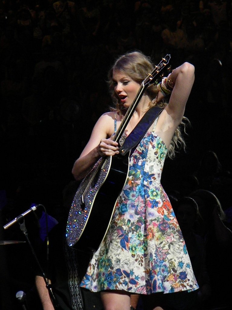 Taylor Swift at Taylor Swift's 13 Hour Meet & Greet — photo 163