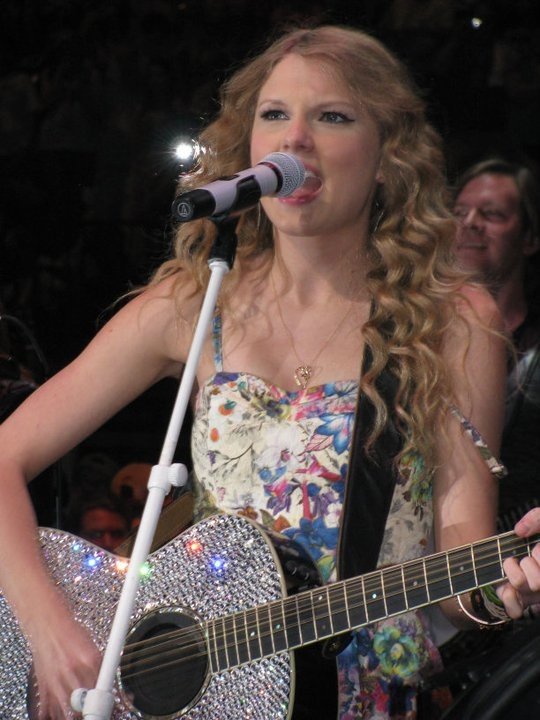 Taylor Swift at Taylor Swift's 13 Hour Meet & Greet — photo 176