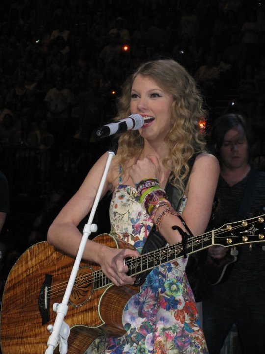 Taylor Swift at Taylor Swift's 13 Hour Meet & Greet — photo 179