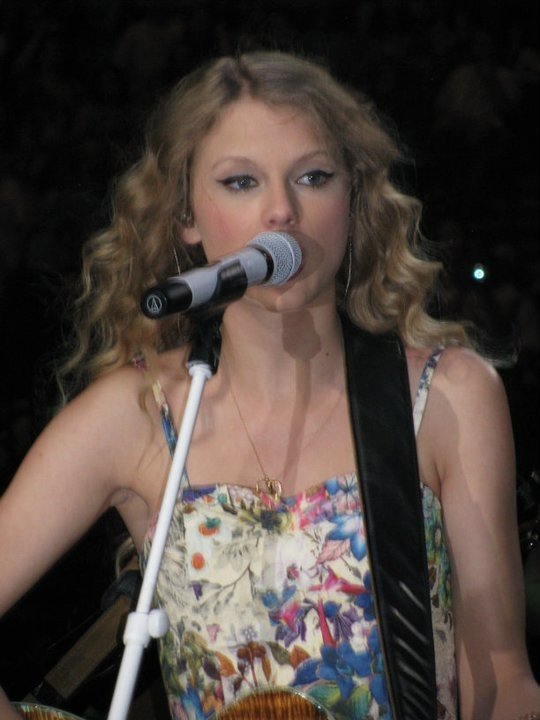 Taylor Swift at Taylor Swift's 13 Hour Meet & Greet — photo 180