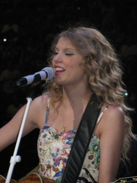 Taylor Swift at Taylor Swift's 13 Hour Meet & Greet — photo 188