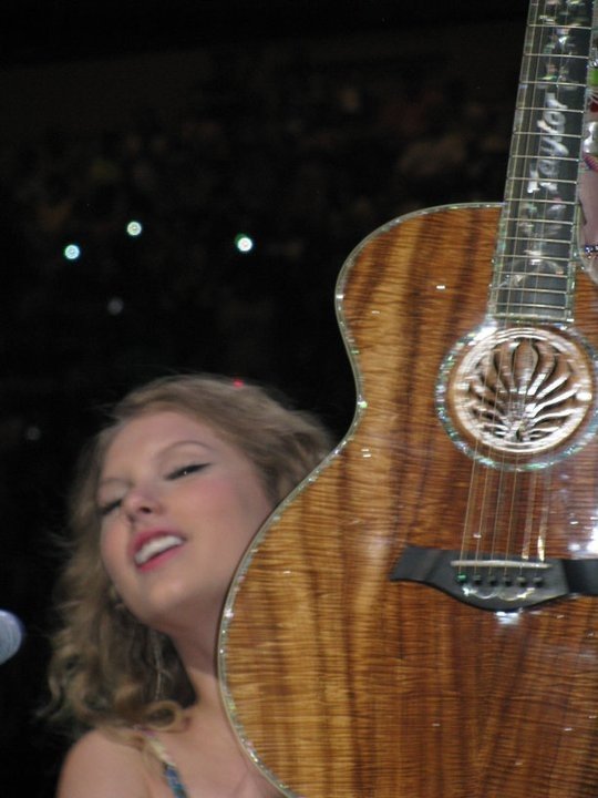 Taylor Swift at Taylor Swift's 13 Hour Meet & Greet — photo 190