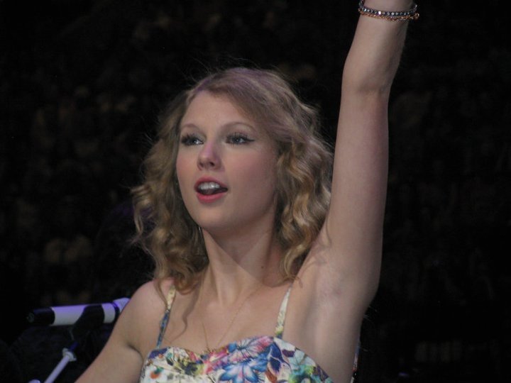 Taylor Swift at Taylor Swift's 13 Hour Meet & Greet — photo 191