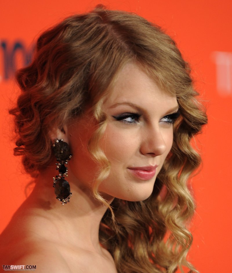 Taylor Swift at Time's 100 Most Influential People in the World Gala — photo 104