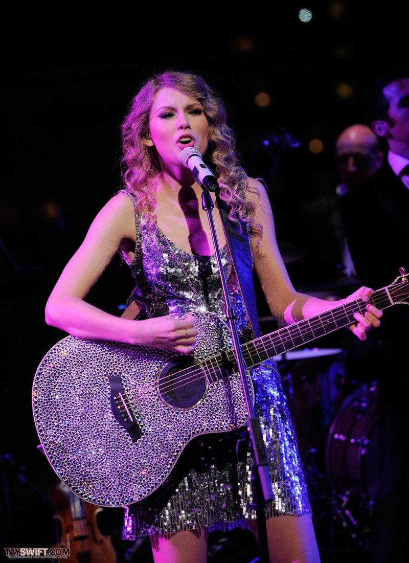 Taylor Swift at Time's 100 Most Influential People in the World Gala — photo 108