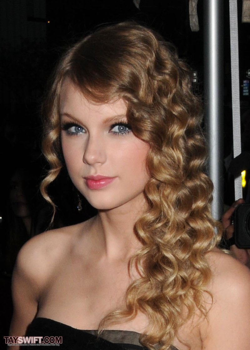 Taylor Swift at Time's 100 Most Influential People in the World Gala — photo 148
