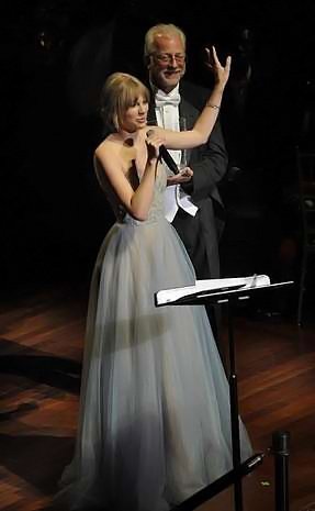 Taylor Swift at 27th Annual Symphony Ball — photo 21