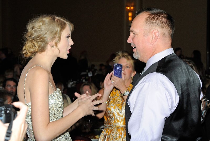 Taylor Swift at 41st Nashville Songwriters Hall Of Fame Induction Ceremony — photo 6