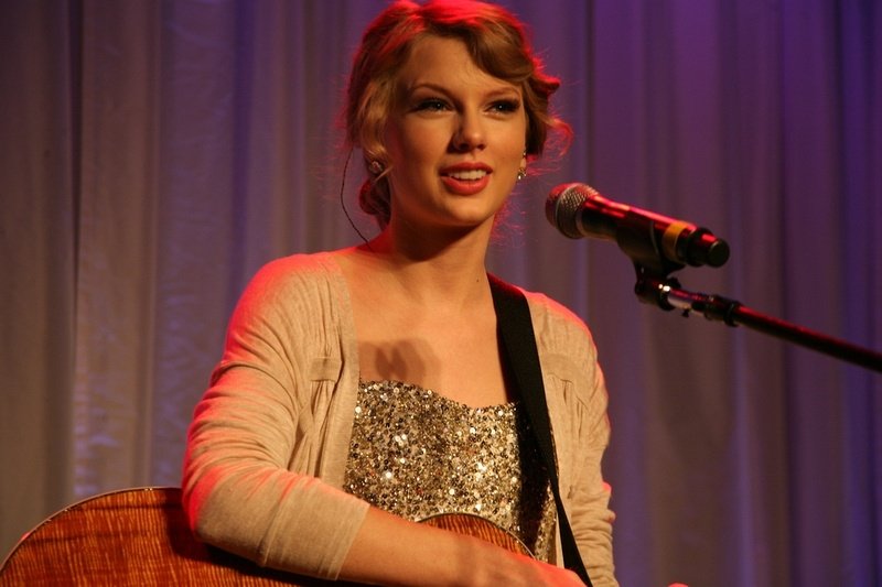 Taylor Swift at 41st Nashville Songwriters Hall Of Fame Induction Ceremony — photo 18