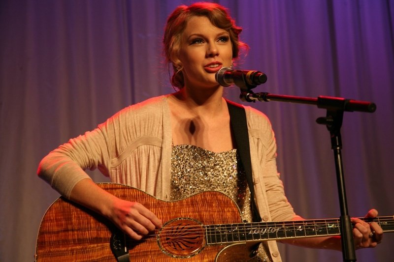 Taylor Swift at 41st Nashville Songwriters Hall Of Fame Induction Ceremony — photo 42