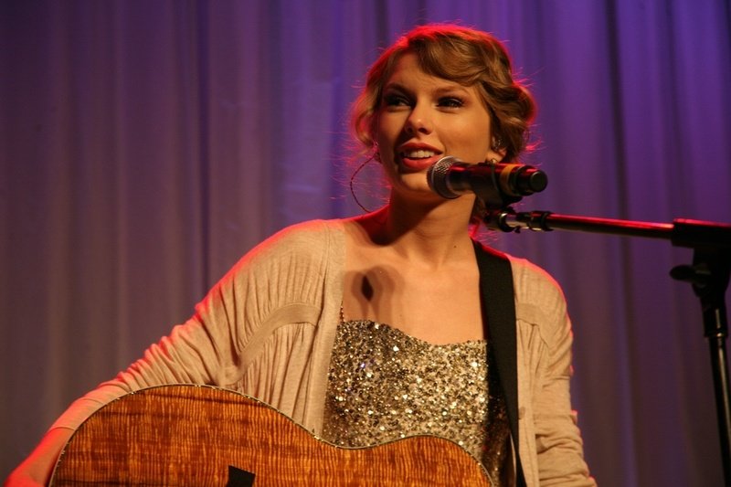 Taylor Swift at 41st Nashville Songwriters Hall Of Fame Induction Ceremony — photo 46