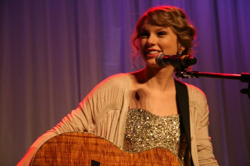 Taylor Swift at 41st Nashville Songwriters Hall Of Fame Induction Ceremony — photo 47