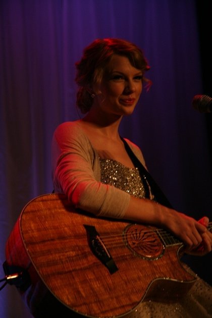 Taylor Swift at 41st Nashville Songwriters Hall Of Fame Induction Ceremony — photo 49