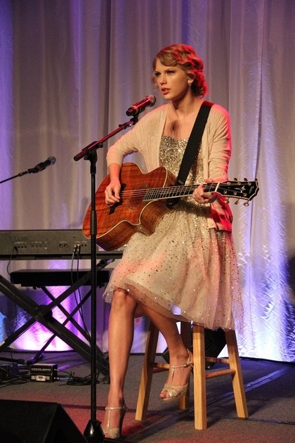 Taylor Swift at 41st Nashville Songwriters Hall Of Fame Induction Ceremony — photo 69