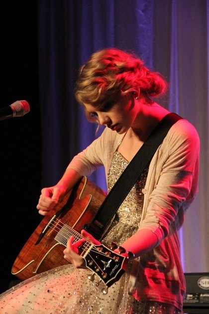 Taylor Swift at 41st Nashville Songwriters Hall Of Fame Induction Ceremony — photo 82