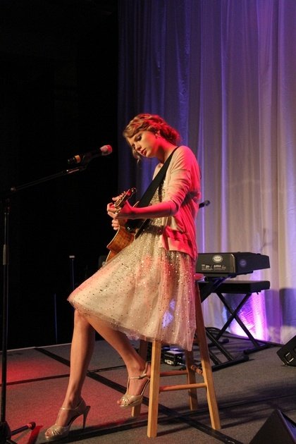 Taylor Swift at 41st Nashville Songwriters Hall Of Fame Induction Ceremony — photo 83