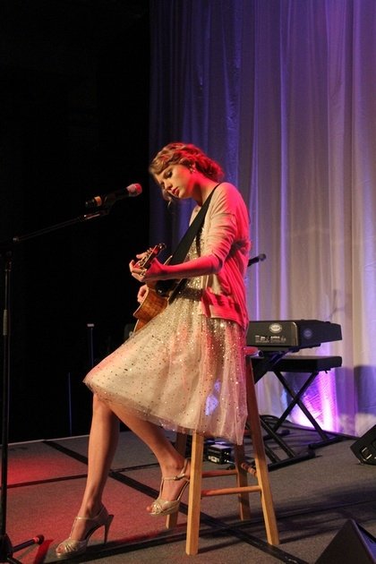 Taylor Swift at 41st Nashville Songwriters Hall Of Fame Induction Ceremony — photo 84