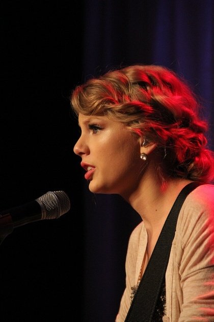 Taylor Swift at 41st Nashville Songwriters Hall Of Fame Induction Ceremony — photo 85