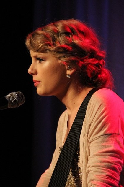 Taylor Swift at 41st Nashville Songwriters Hall Of Fame Induction Ceremony — photo 86