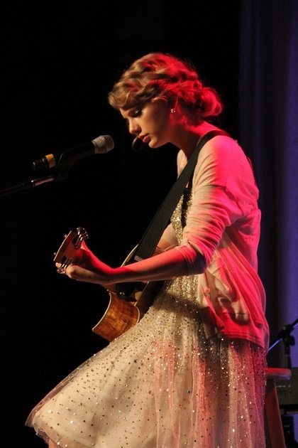 Taylor Swift at 41st Nashville Songwriters Hall Of Fame Induction Ceremony — photo 89