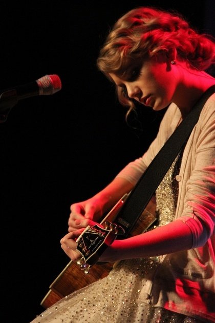 Taylor Swift at 41st Nashville Songwriters Hall Of Fame Induction Ceremony — photo 93