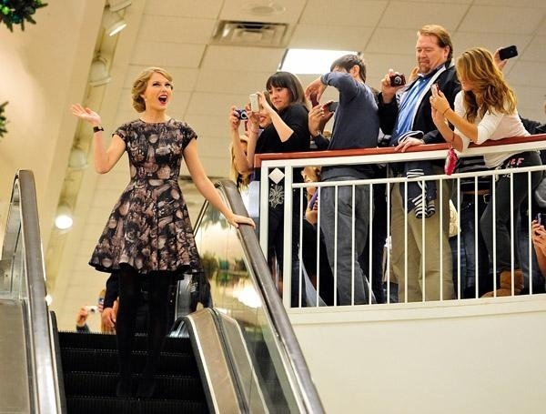 Belk Wonderstruck Fragrance Launch