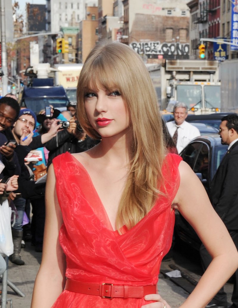 Taylor Swift at Billboard Women In Music — photo 9