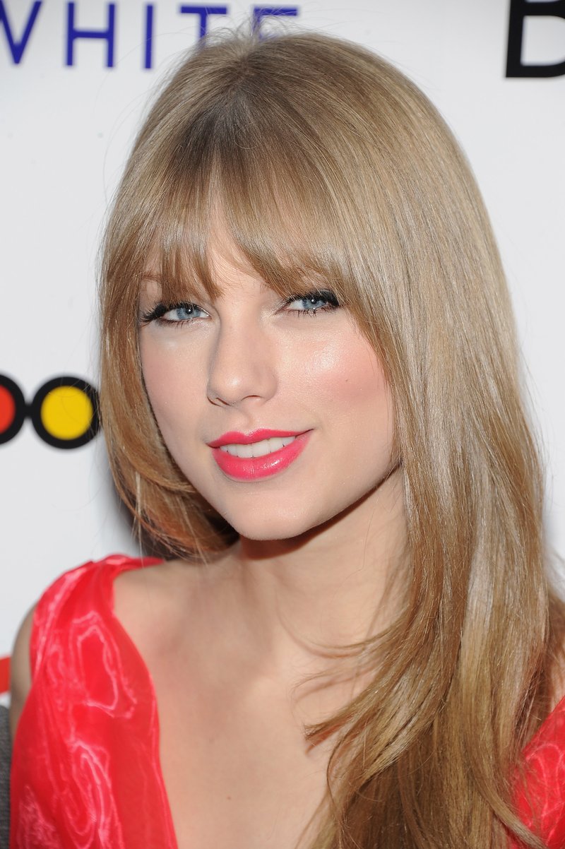 Taylor Swift at Billboard Women In Music — photo 18