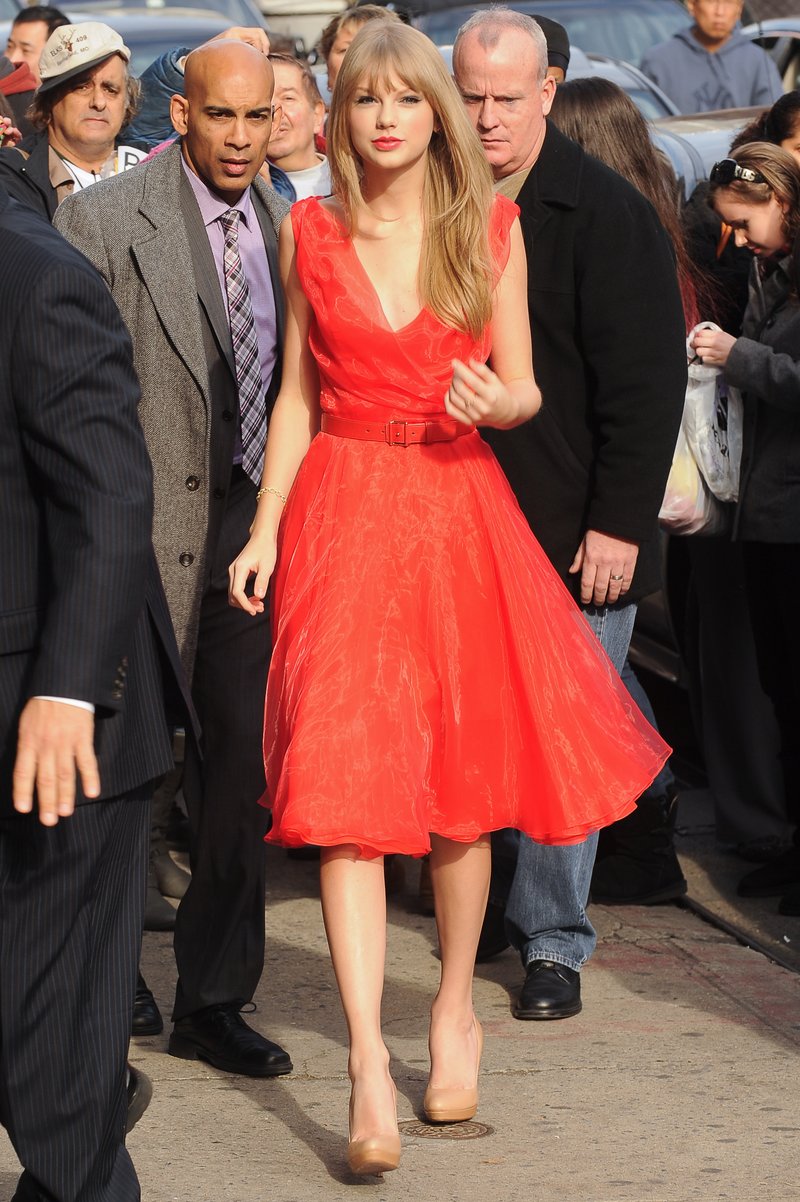 Taylor Swift at Billboard Women In Music — photo 58